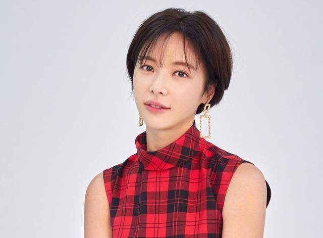 배우 황정음이 횡령금 전액을 변제했다. 씨제스엔터테인먼트 제공