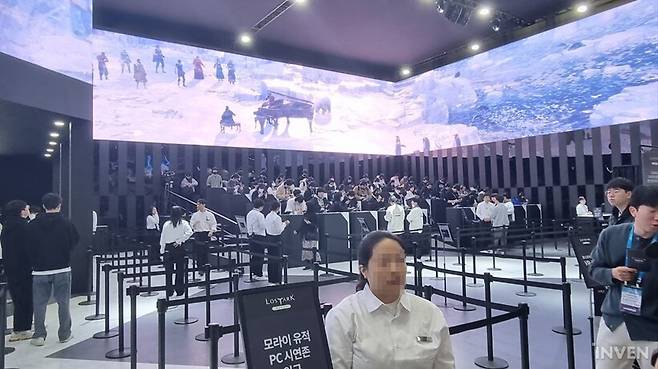 ▲ 로스트아크 모바일을 플레이 중인 모험가들