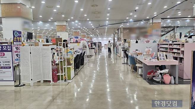 서울 구로구 네일아트 상가 밀집지역/사진=유지희 기자