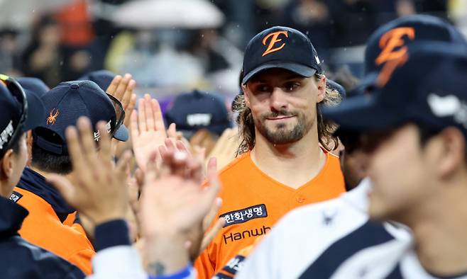 리그 1위 한화 이글스가 롯데 자이언츠와의 주중 3연전 첫 번째 경기 선발로 라이언 와이스를 예고했다. 사진은 한화에서 활약 중인 와이스의 모습. /사진=뉴스1