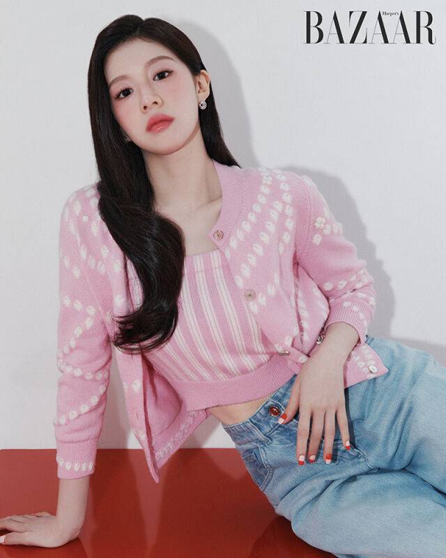 고윤정 / 하퍼스바자