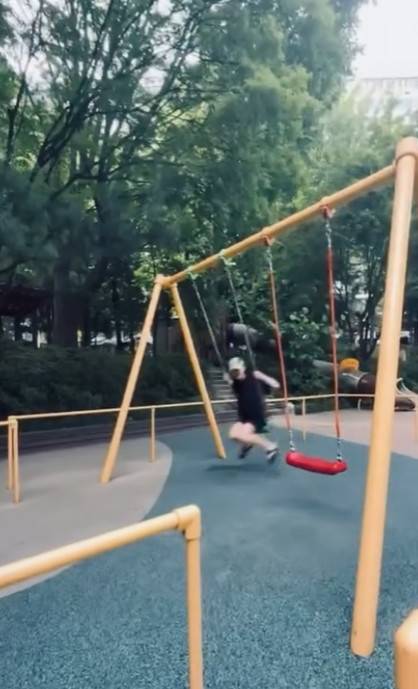 사진=손예진 공식 부계정