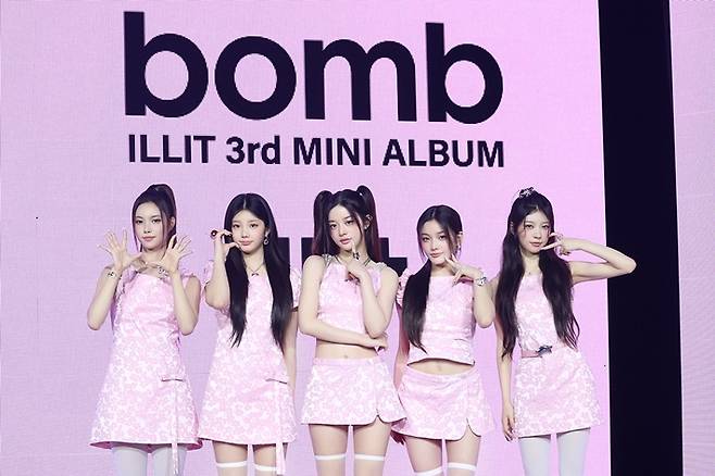 신인 걸그룹 아일릿이 16일 오후 서울 광진구 예스24 라이브홀에서 미니 3집 '밤' 쇼케이스를 열었다. 쏘스뮤직 제공
