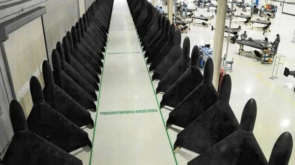 러시아에서 생산하는 샤헤드 자폭 드론. 엑스 캡처