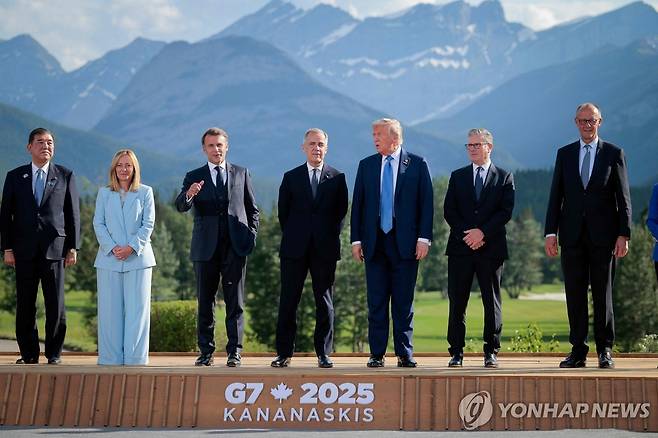 G7 정상회의에 참석한 각국 정상들 [AFP=연합뉴스. 재판매 및 DB 금지]