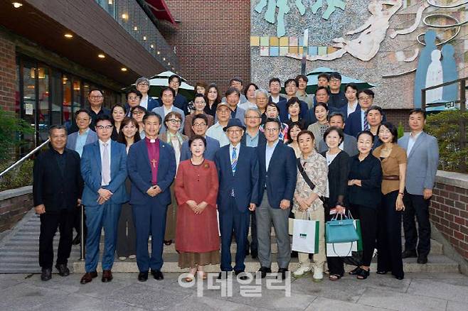 개관 30주년 기념 행사 단체사진(사진=국립정동극장)