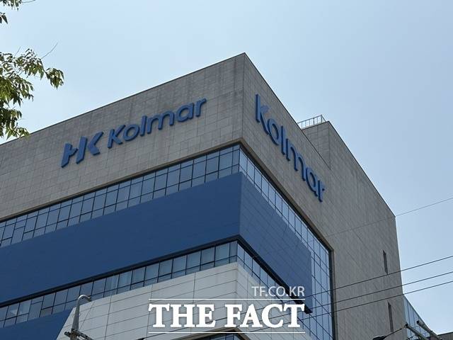 콜마그룹의 가족 내 갈등이 심화되고 있다. 사진은 서울 서초동에 위치한 한국콜마 종합기술원 건물. /문화영 기자