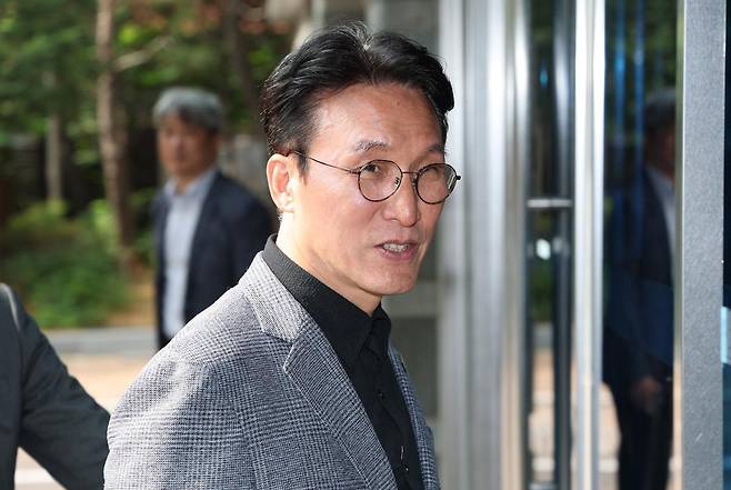 김민석 국무총리 후보자가 18일 오전 서울 종로구 통의동 금융감독원 연수원에 마련된 인사청문회 준비 사무실로 출근을 하고 있다. 2025.6.18/뉴스1