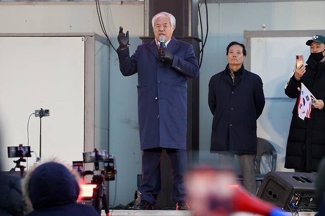 윤석열 대통령 탄핵심판 10차 변론기일인 2025년 2월20일 오후 서울 종로구 헌법재판소 인근의 탄핵 반대 집회에서 전광훈 목사가 발언하고 있다. 한겨레 김영원 기자