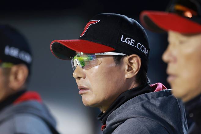 <yonhap photo-5862=""> 염경엽 LG 감독. 사진=연합뉴스</yonhap>