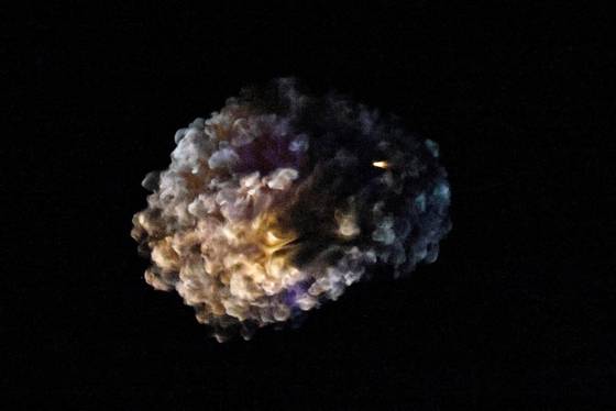 2025년 6월 18일 이스라엘에서 이란이 쏜 미사일이 요격되고 있다. 로이터=연합뉴스