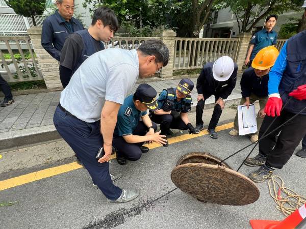 부산경찰청이 민관경 합동 점검을 하는 모습. 부산경찰청 제공