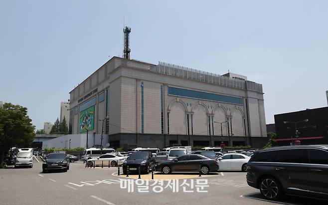 압구정 현대백화점 2025.06.18[이충우기자]