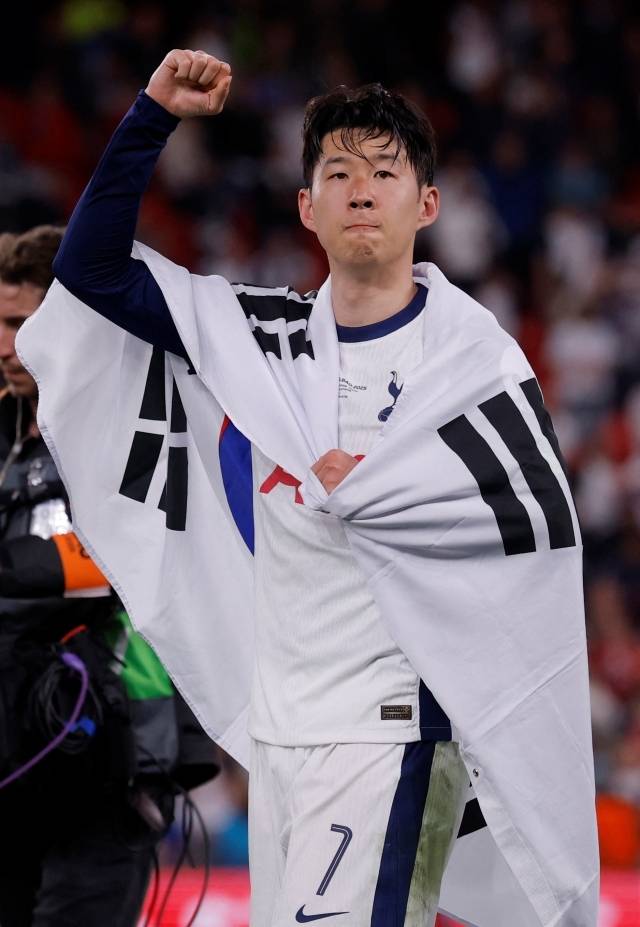 토트넘은 7월 31일 홍콩에서 아스널과 친선경기를 치른다. 토트넘은 아스널전 후 한국으로 이동한다. 토트넘은 8월 3일 서울월드컵경기장에서 뉴캐슬 유나이티드를 상대한다. 토트넘이 한국을 찾는 건 2022, 2024년에 이어 이번이 세 번째다. 토트넘은 손흥민이 팀 핵심으로 올라선 뒤 한국 방문 횟수를 늘렸다. 사진=REUTERS=연합뉴스