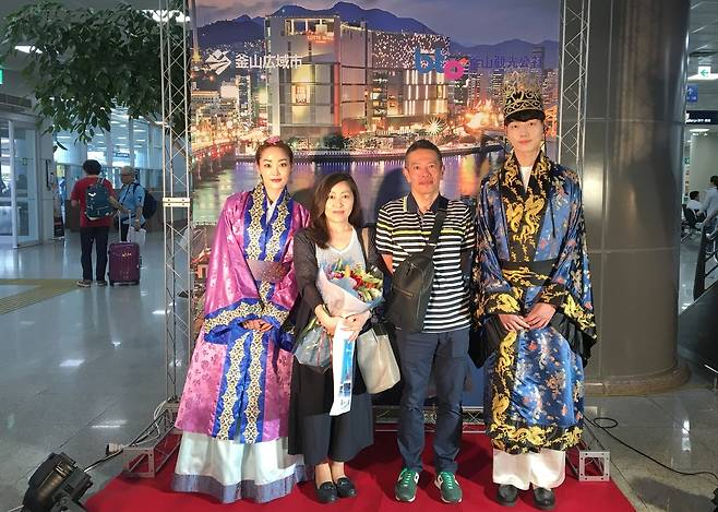 일본국적 항공사들의 국내항공 취항은 늘리고 한국 국정항공사들의 일본 취항은 줄여서 균형을 맞춰야 한다는 목소리가 높다. 현재는 1 대 9이다.