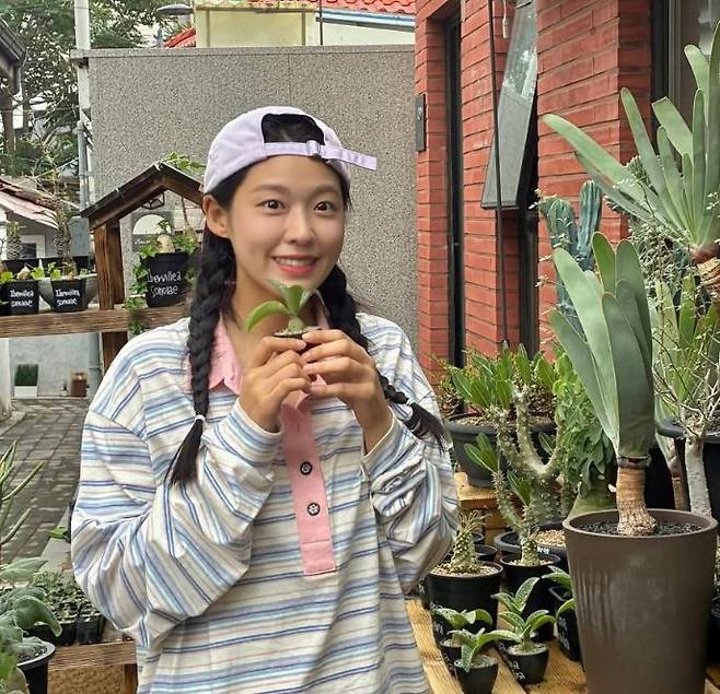 설현 소셜 계정 캡처