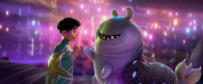 친구가 된 엘리오(사진 왼쪽)와 글로든.