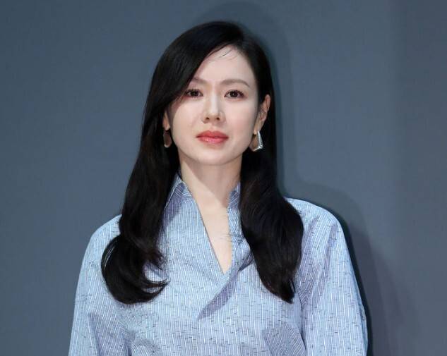 손예진이 부계정 '발예진'을 개설했다. 뉴시스