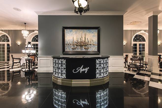 미슐랭 셰프가 운영하는 바이스로이 아페리티프 레스토랑. 사진제공|팜투어