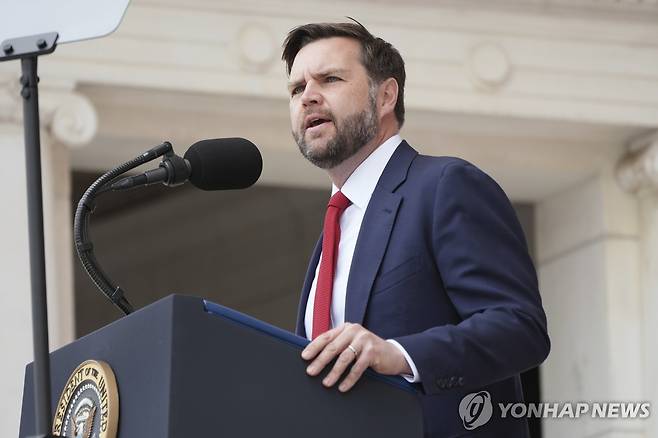 美부통령 "트럼프, '이란핵 끝낼 추가 조치' 결심할 수도" [AP=연합뉴스 자료사진]