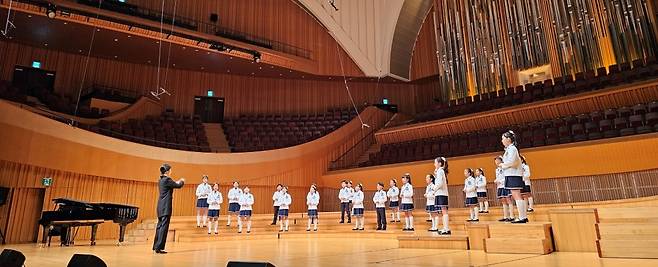 횡성소년소녀합창단, 서울코랄뮤직페스티벌서 '횡성하늘' 합창 [횡성군 제공.재판매 및 DB 금지]