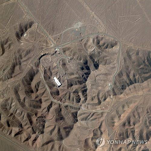 포르도 핵시설 위성사진 (2025년 5월 19일) (Planet Labs 제공 AFP=연합뉴스) 2025년 5월 19일 촬영돼 같은 해 6월 13일에 보도용으로 플래닛 랩스에 의해 제공된 이란 중부의 포르도 핵시설 위성사진. [크레딧 원문표기 및 워터마크 삭제·크롭·변형 금지. 사진 크롭 금지. DB 및 재판매 금지. 마케팅 및 광고 캠페인 사용 금지. 보도용으로만 사용 가능. 다음 크레딧 원문 표기 필수. (MANDATORY CREDIT "AFP PHOTO / ⓒ 2025 PLANET LABS PBC") 2025.6.18.