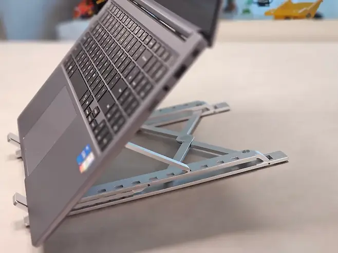 감성공장 거치대