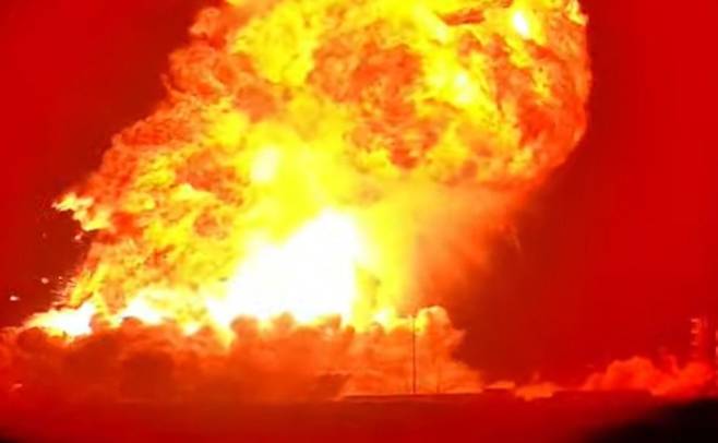 'NASASpaceflight'에 올라온 스페이스X 스타십 36 폭발 장면./유튜브