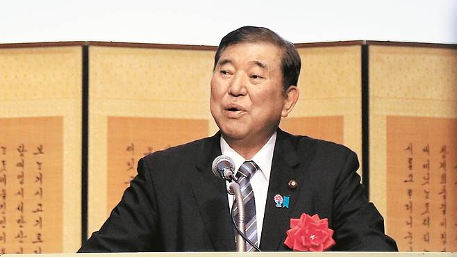 이시바 시게루 일본 총리가 19일 뉴오타니호텔 도쿄에서 열린 주일 한국대사관 주최 한일 국교 정상화 60주년 기념 리셉션에서 축사하고 있다./연합뉴스