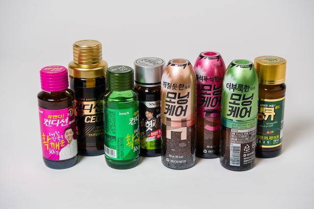 편의점에서 구입할 수 있는 숙취해소제. 한국일보 자료사진