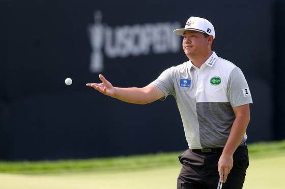 임성재는 19일(한국시간) PGA 투어 통산 200경기 출전 금자탑을 쌓는다. 공식·비공식 상금 합계가 4903만5475달러에 달해 곧 5000만 달러 돌파도 눈앞에 뒀다. [로이터=연합뉴스]