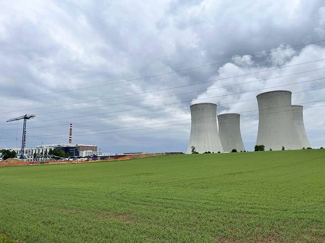 체코 두코바니 원전 3·4호기 냉각탑.  유준호 기자