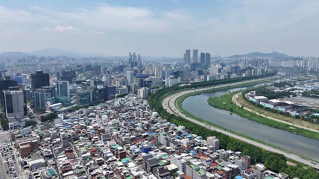서울 성동구 성수동과 송정동 일대. [이건욱PD]