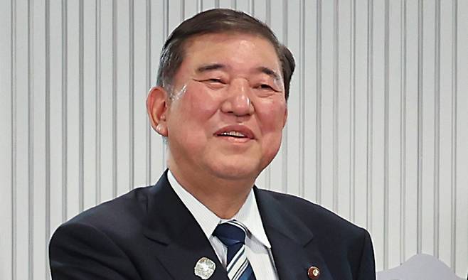 이시바 시게루 일본 총리가 19일 주일본 한국대사관 주최로 도쿄 뉴오타니호텔에서 열린 ‘한·일 국교정상화 60주년 기념 리셉션’에서 축사를 하고 있다. 주일 한국대사관 제공