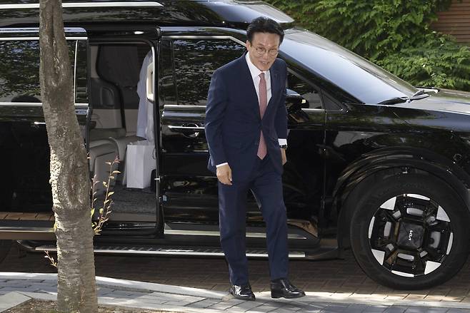 6월5일 인사청문회 준비를 위해 서울 종로구 통의동 사무실로 출근하는 김민석 후보자. ⓒ시사IN 이명익