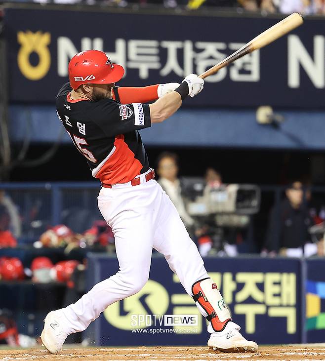 ▲ 하이레버리지 상황에서의 더 강인함이 요구되고 있는 패트릭 위즈덤 ⓒ곽혜미 기자