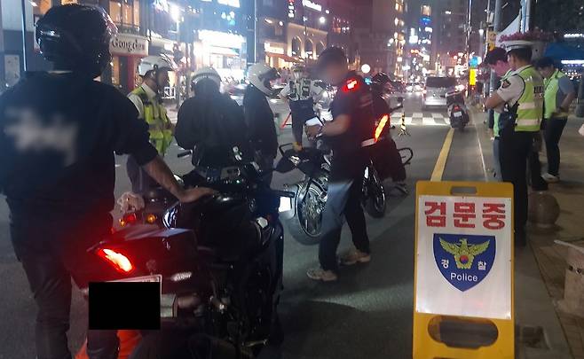 이륜차 단속 [남부경찰서 제공. 재판매 및 DB 금지]