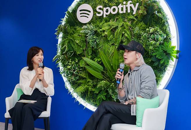 '스포티파이 사운드체크' 행사 참석한 래퍼 릴 모시핏(오른쪽) [스포티파이 제공. 재판매 및 DB 금지]