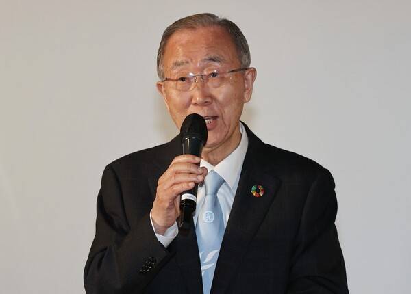 19일 서울 용산구 CGV 아이파크몰점에서 열린 '조용한 리더' 시사회에 참석한 반기문 전 유엔 사무총장 / 연합뉴스