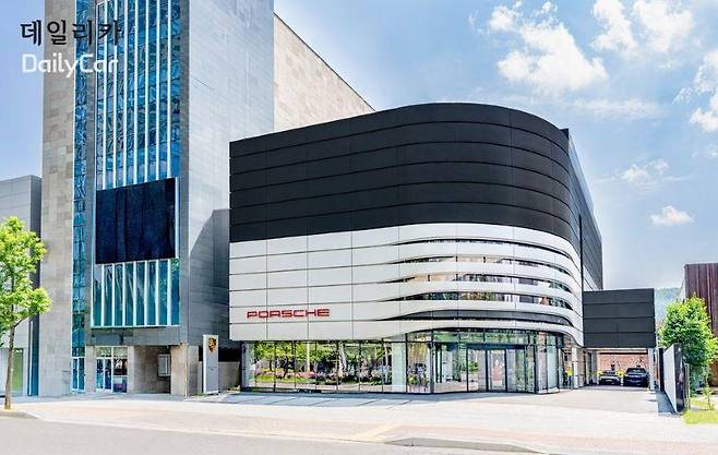 포르쉐 딜러 아우토슈타트 포르쉐 센터 대구