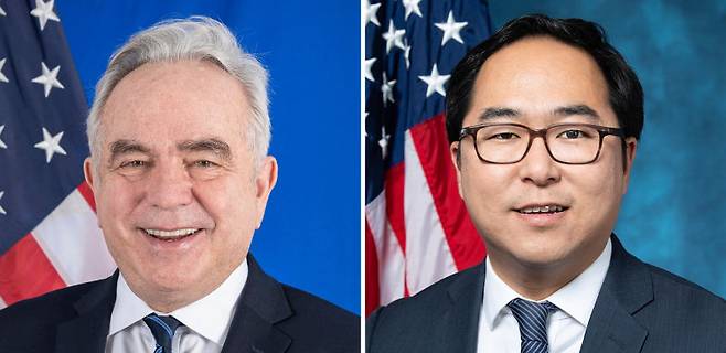 커트 캠벨 전 국무부 부장관(왼쪽), 앤디 김 미 상원의원.