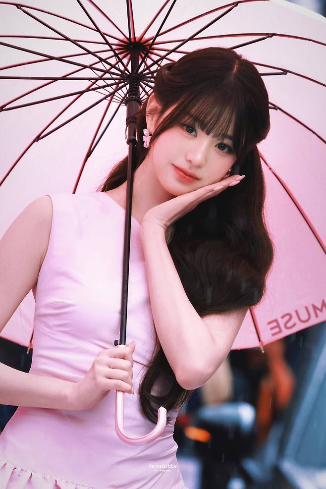 OKIbxx.jpg 오늘자 장원영 ㄷㄷㄷ