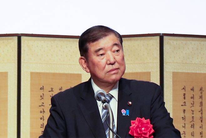 이시바 시게루 일본 총리가 19일 뉴오타니호텔 도쿄에서 열린 주일 한국대사관 주최 한일 국교 정상화 60주년 기념 리셉션에서 축사하고 있다. 연합뉴스