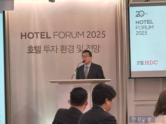 인사말을 하고 있는 이성용 호텔HDC 대표. 사진=이송렬 기자.