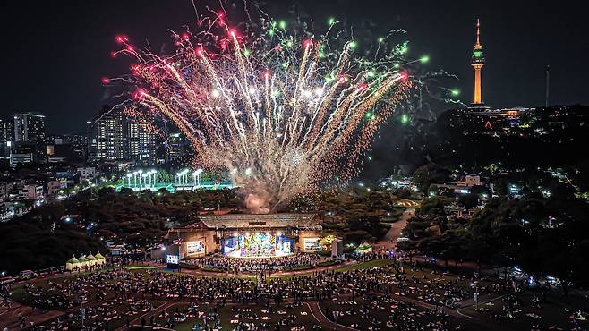 The opening ceremony and concert of the 17th Daegu Musical International Festival (DIMF)