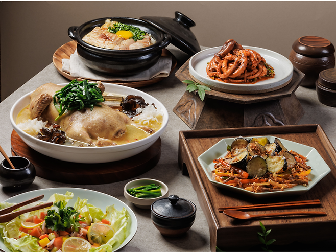 노보텔 앰배서더 동대문 보양식 뷔페 / 사진=노보텔 앰배서더 동대문