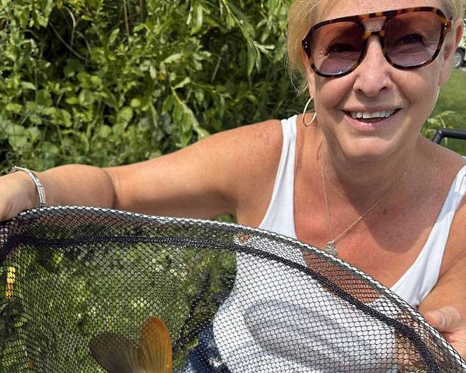 [뉴시스]광견병으로 숨진 영국 여성. (사진=로빈 톰슨 페이스북) 2025.6.19 *재판매 및 DB 금지