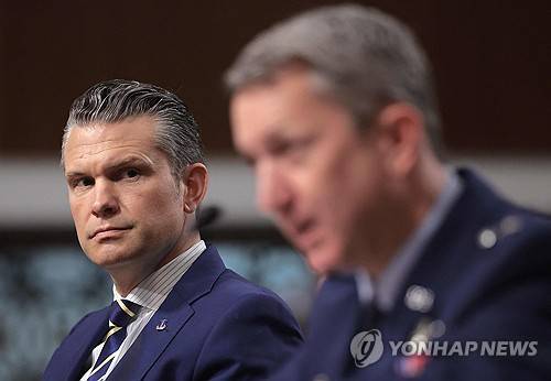 미국 헤그세스 국방부 장관과 케인 합참의장 [AFP=연합뉴스 자료사진]