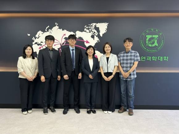 전남대 생명과학기술학부가 합성생물학 연구의 고도화와 상용화에 핵심이라 할 수 있는 ‘바이오파운드리 기반 기술개발사업’에서 3건의 핵심과제에 동시 선정돼  총 85억 원 규모의 국책 연구비를 확보했다.