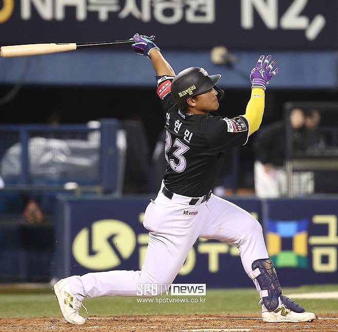 ▲ 안현민은 엄청난 힘을 가진 선수지만, 거포치고는 선구안과 헛스윙 비율이 낮다는 특이한 장점을 가진 선수다 ⓒ곽혜미 기자